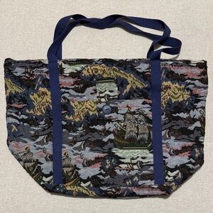 EUC Vintage Tapestry Style Tote Bag-Blue Toned Print-ZipTop-Exterior Pockets